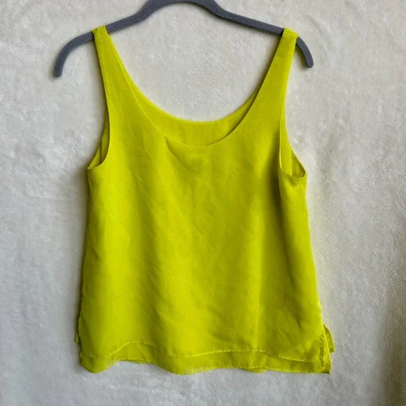 Old Navy Citron Yellow Chartreuse Semi Sheer Flowy Sleeveless Top Size Small - Picture 3 of 5